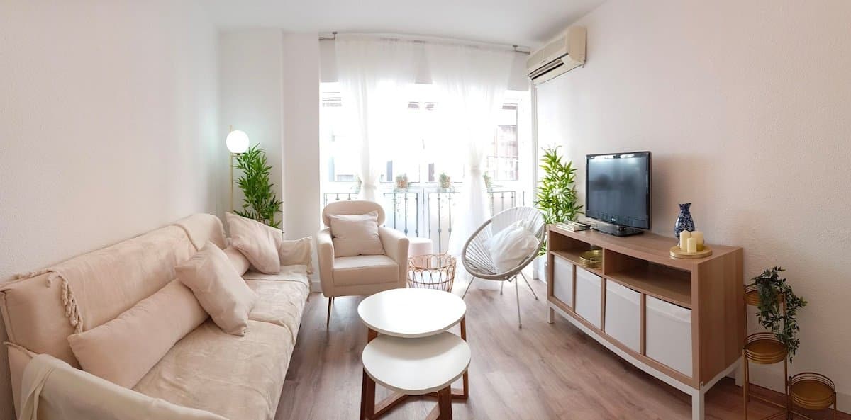 Apartamento renovated cathedral, 40 steps away.