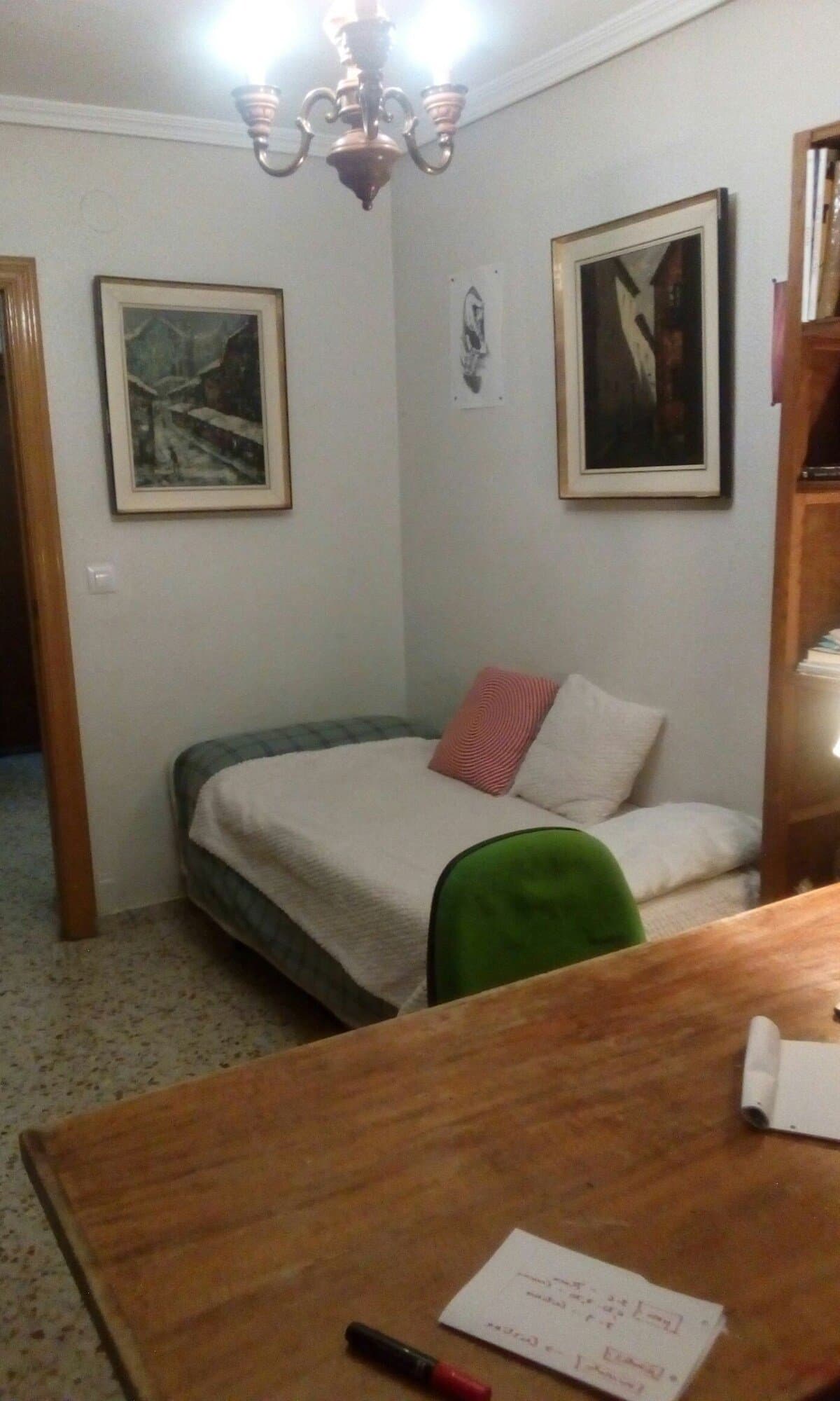 Habitación privada en Jaén centro (con piano)