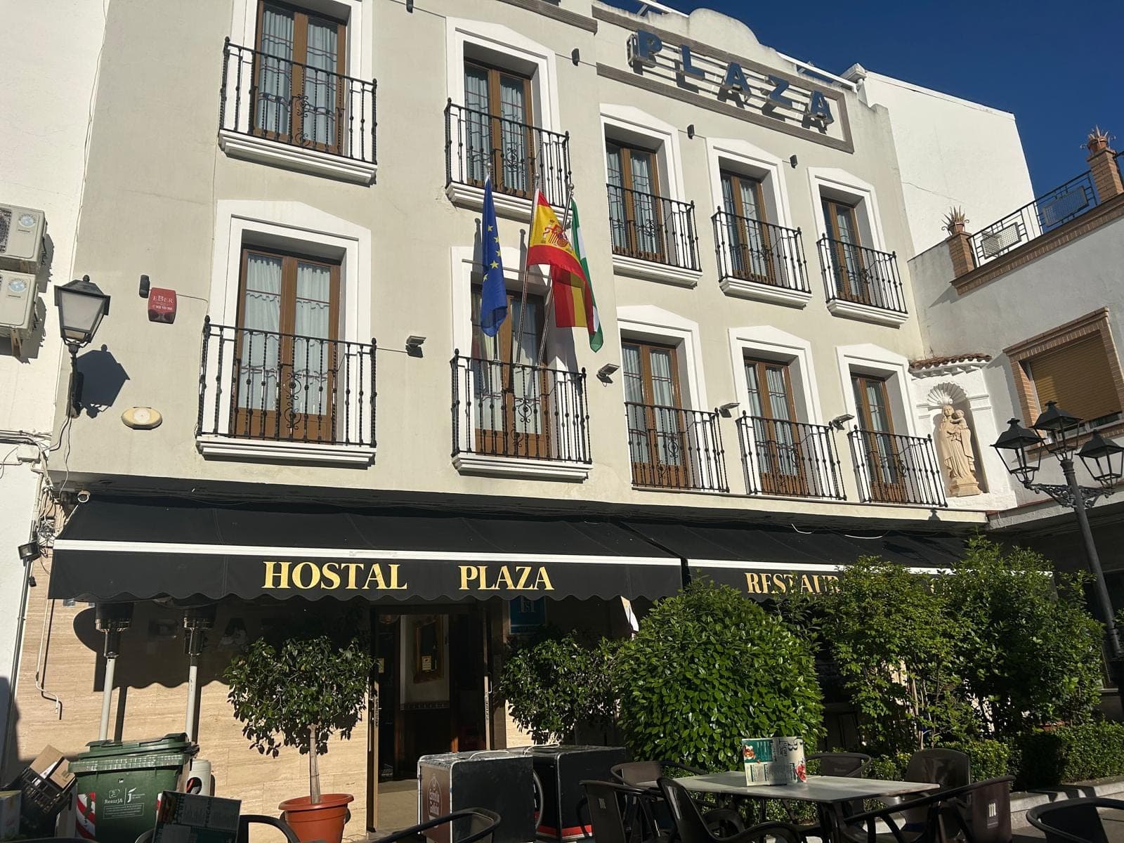 Hostal Plaza