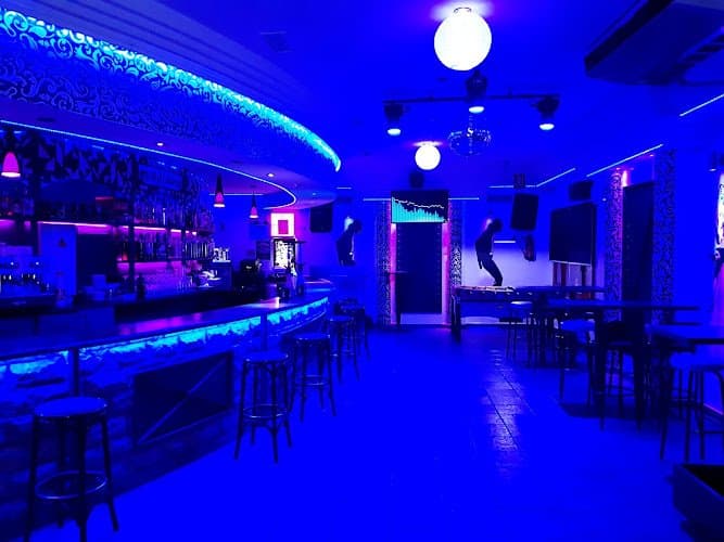 Disco Pub Genesis