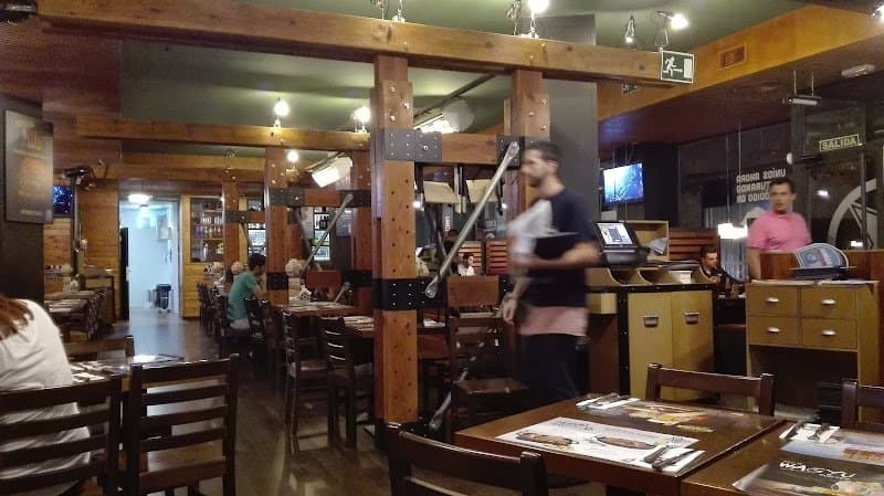 Foster's Hollywood